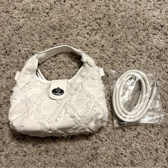 Small white handbag - Picture 5 of 6